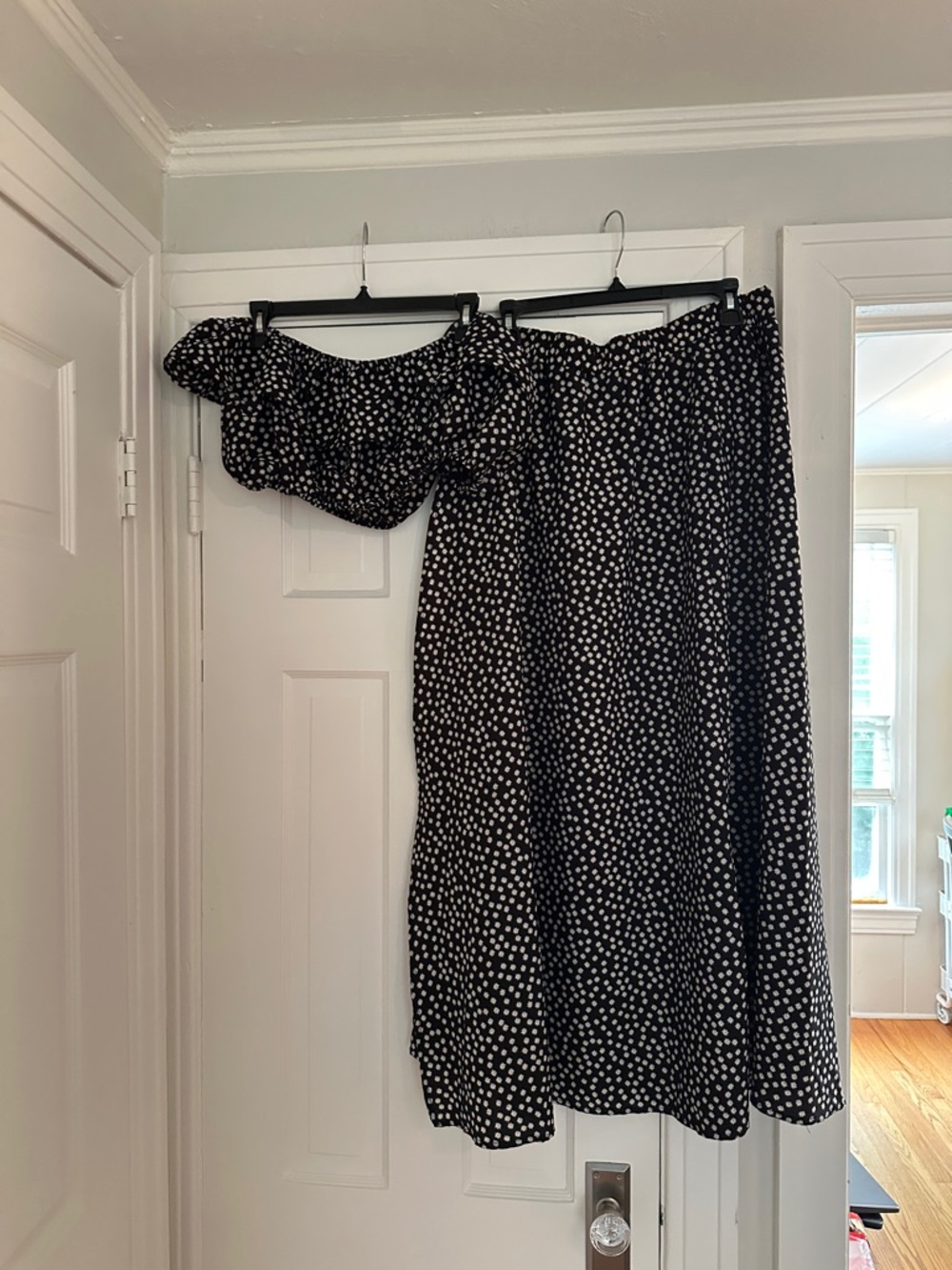 Black and White Flower Dot Midi Skirt and Crop Top Set - XL